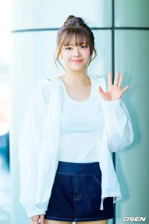 TWICE ジョンヨン、11年間所属したJYPに感謝…移籍の心境明かす「グループを守り続ける」