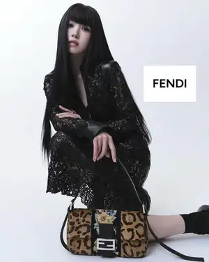 TWICE ミナ＆i-dle ウギら「FENDI」新キャンペーンのスペシャルショート動画に登場！（Kstyle）