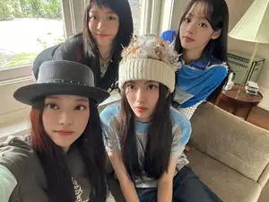NewJeans、ミンジを含むメンバー4人の新たな動画を公開…撮影現場のビハインドも（Kstyle）