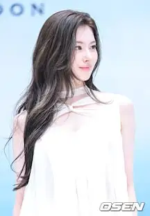 [Photo] TWICE Sana flutters beauty - CHOSUNBIZ