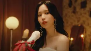 TWICE's Mina Covered Sia's "Snowman," & Fans Are Obsessed
