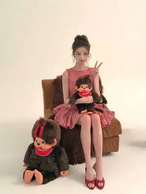 IVE's Jang Won-young stuns with doll-like visuals alongside Monchhichi