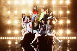 TWICE、話題のCM曲をTV初披露「応援団になったつもりでダンスしてください!」