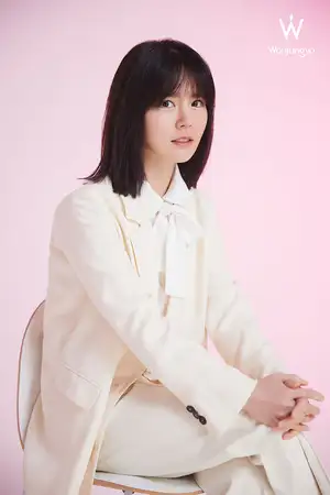 TWICEを手がけるウォン・ジョンヨ先生に聞く、モードな大人女性のためのメイクって?