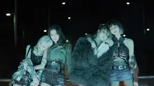 BLACKPINK、年末にオンラインライブ開催