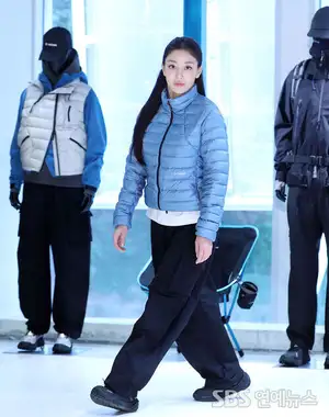 TWICE's JIHYO is a 'Walking Mannequin'