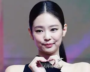 BLACKPINK(ブラックピンク)のジェニー、露出事故映像の拡散に法的対応「情状酌量はない」