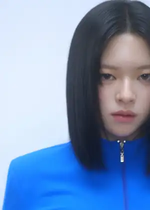 TWICE's Jeongyeon Parts Ways with JYP After 11 Years, Joins Sister Gong Seung-yeon's Path as an Actress