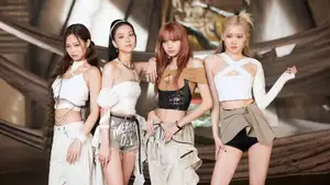 BLACKPINKは予想外にもファンに感謝と謝罪の言葉を述べた。