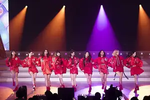 TWICE『紅白歌合戦』から1か月ぶりNHKホールへ! 日本初ショーケースツアーで新曲初披露