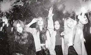 BLACKPINK – Boombayah