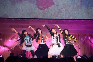 ILLIT、『めざましライブ ILLIT×CUTIE STREET in めざましWANGANフェス』に出演！ 新曲ステージに”かわいい”コラボも！ Japan 2nd Singleが日本で初週売上の自身最高記録を更新！【オフィシャルレポ】