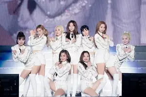 TWICE、映像作品『TWICE DOME TOUR 2019 “#Dreamday” in TOKYO DOME』来年3月4日リリース決定