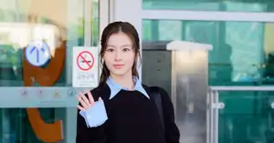 [Photo] TWICE Sana heads to Milan, says will be back safe - CHOSUNBIZ