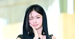 [Photo] IVE Rei melts fans with wink - CHOSUNBIZ