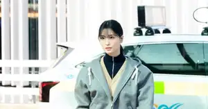 [Photo] TWICE Momo dazzles on runway - CHOSUNBIZ