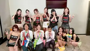 TWICEのライブにナインティナインが潜入、松村沙友理が楽しみ方をレクチャー