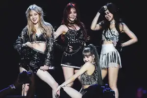 BLACKPINKジス、“リサの仮装”に反響殺到「さすがBLACKPINK」「発想がすごい」