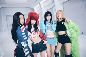 BLACKPINK、YGと再契約締結