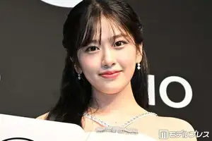 IVEユジン、美デコルテ際立つベアトップドレス姿披露「背中が美しい」「スタイル抜群」(モデルプレス)