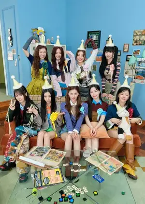 TWICE Becomes First K-Pop Girl Group to Win AMA