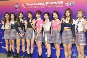 TWICE、ファンへの思い語る 日本初開催「MAMA」で「SONG OF THE YEAR」受賞<会見一問一答>