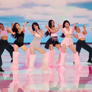 TWICEが「ヴィクトリアズ・シークレット・ショー」で輝く美を披露!
