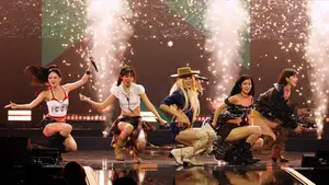 LE SSERAFIM Put Their Spin On '90s Dance Craze In iHeartRadio Music Festival Debut