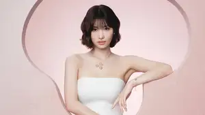タサキ、TWICE MOMOによるホリデースペシャルムービーを公開。