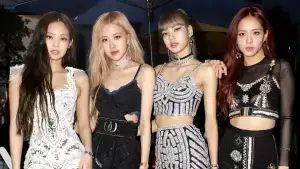 Stages of Love Through K-pop (BLACKPINK Edition)