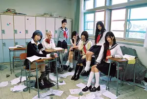 ILLIT、新曲「I Got Your Back」にHANAのJISOO、 MOMOKAがフィーチャリング参加