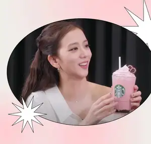 BLINKS, Here's How To Make Starbucks' BLACKPINK Strawberry Frappuccino At Home