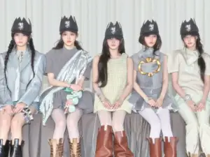 「ILLIT」、「I Got Your Back」の韓国語バージョンをリリース…日韓を代表する人気ガールズグループのコラボが話題