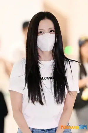 【PHOTO】BLACKPINK ジス、海外スケジュールを終えて中国から帰国(動画あり)