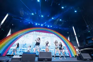 【速レポ】＜LuckyFes’26＞ILLIT、フレンズとの絆を一気に深めたステージ「＜LuckyFes＞にお越しのみなさんのエネルギーは本当に最高です！」