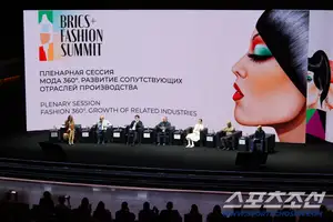 Brands That Have Won Over Everyone from BLACKPINK's Jennie to Meryl Streep Come Together as Moscow Fashion Week Opens in September
