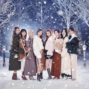 TWICE、クリスマスムードたっぷりのオンラインイベントを実施! 新曲2曲も披露 – 画像一覧(3/3)