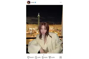 TWICE MOMO、パリの夜景をバックに上品なジャケット姿 大人っぽい着こなしに「綺麗過ぎて見惚れます」 (リアルサウンド)