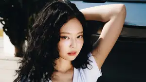 BLACKPINK (ブラックピンク) メンバーのスーパースターJENNIE (ジェニー) 、ファン待望のニュー・シングル "Mantra" リリース、ミュージック・ビデオも同時公開!