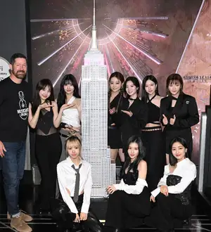 TWICE、デビューを振り返り、ニューヨーク市の冒険について語り、将来に備える