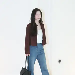 TWICE's DAHYUN Embraces Autumn at Fashion Event
