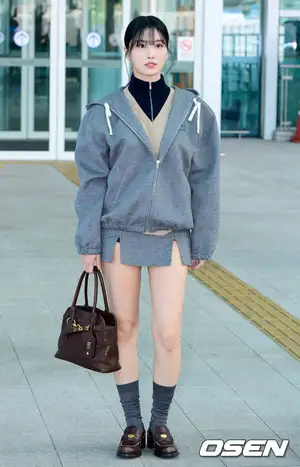 [Photo] TWICE Momo shows glowing legs