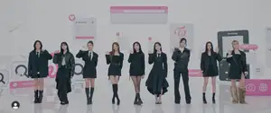 TWICEドキュメンタリー映画『ONE IN A MILL10N』新たなシーンカット公開 入場者プレゼント第1弾も発表
