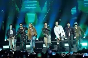 (2nd LD) BTS sweeps 3 categories at MTV VMAs; BLACKPINK's Lisa wins Best Pop