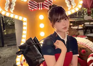 「わぁぁぁかわいい…」LE SSERAFIMホン・ウンチェのクリスマスショットにファン悶絶「お人形さんみたい！」