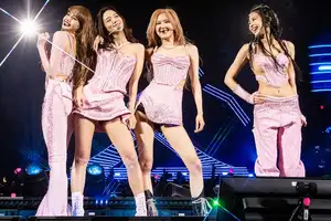 BLACKPINK、YGと再契約 グループ活動継続へ