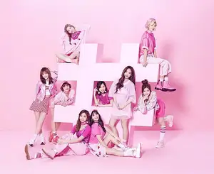 TWICE、日本を含む9つの国と地域のiTunes 総合アルバム1位獲得
