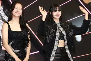 BLACKPINK’s LISA & JISOO Announce New Solo Projects Hours Apart From Each Other
