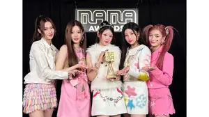 ILLITが「2024 MAMA」で新人賞を受賞！今年、縦横無尽に活躍した