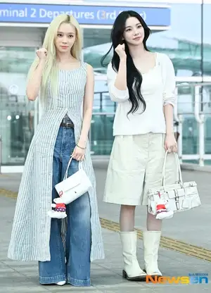 【PHOTO】aespaのKARINAとWINTER「北中米ワールドカップ」応援のためメキシコへ出国(動画あり)